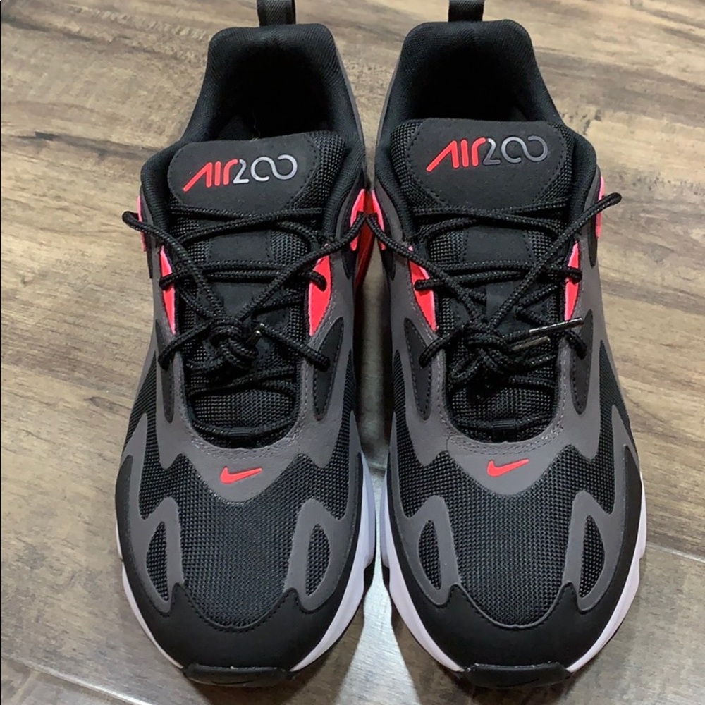 NIKE AIR MAX 200 Thunder Grey/Hot Punch-Black
NWT - Picture 9 of 16